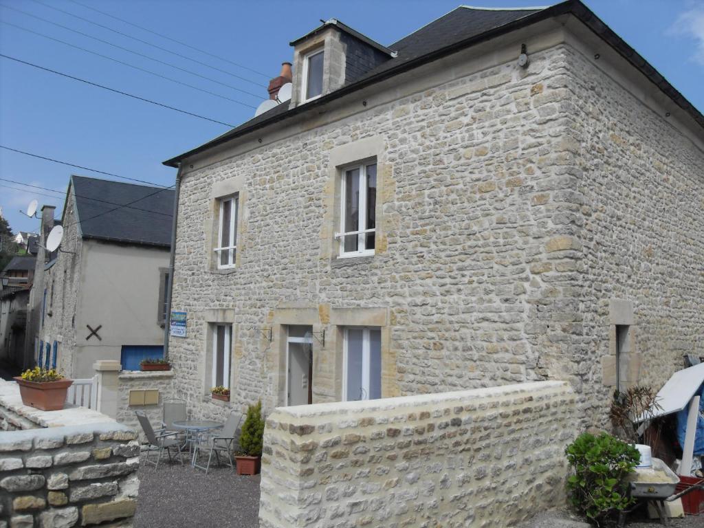Gites de Mer Port-en-Bessin-Huppain Zimmer foto