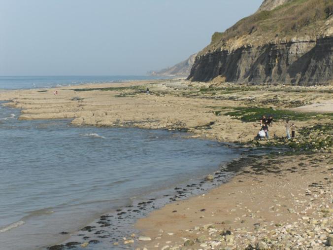 Gites de Mer Port-en-Bessin-Huppain Zimmer foto